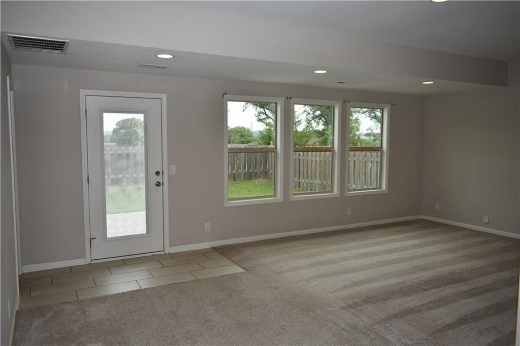1652 Shadow Drive — photo 25
