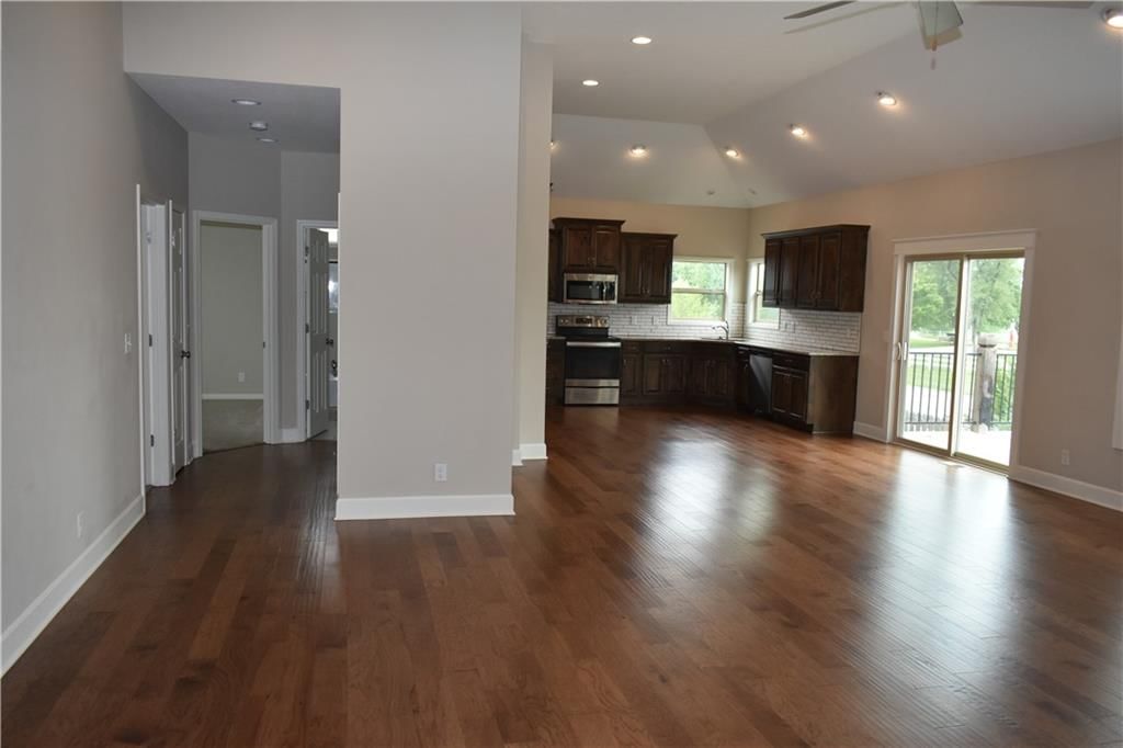 1652 Shadow Drive — photo 30
