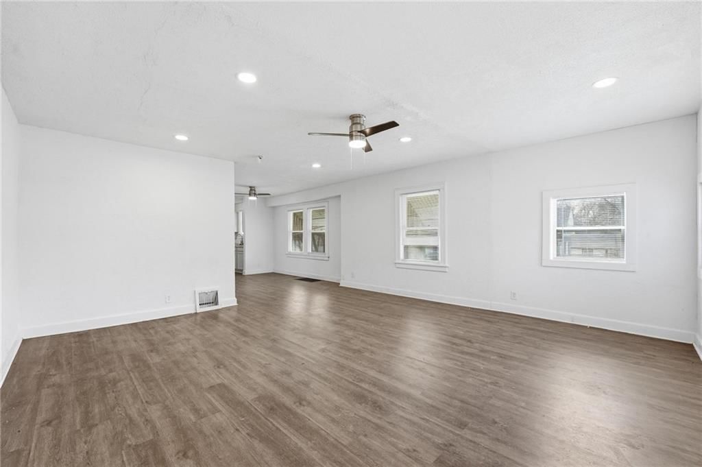 1513 Rowland Avenue — photo 2