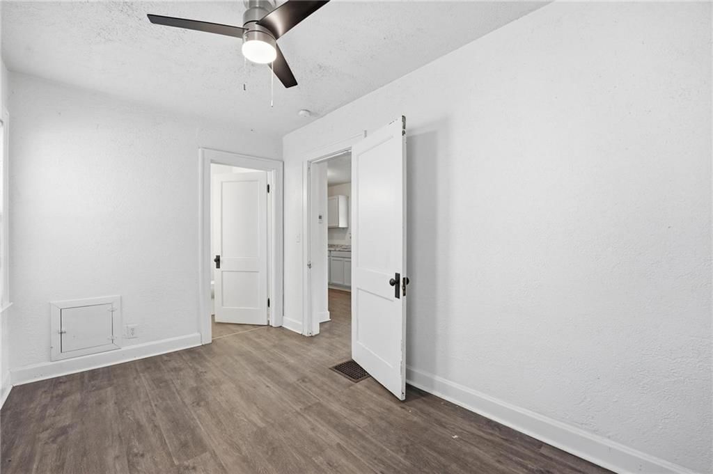 1513 Rowland Avenue — photo 9