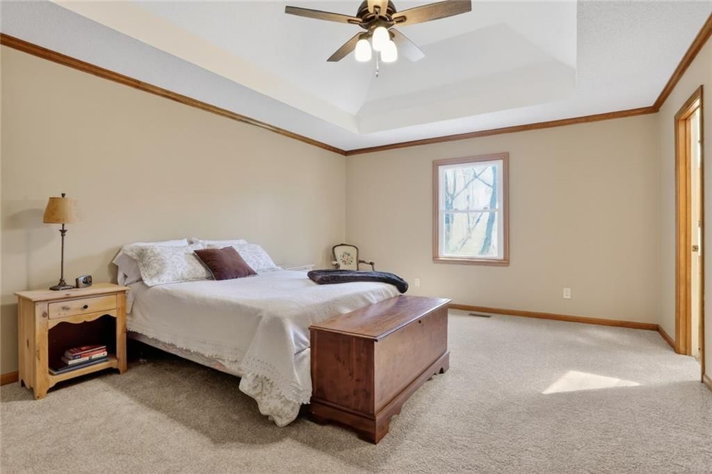 5917 Greenwood Drive — photo 6
