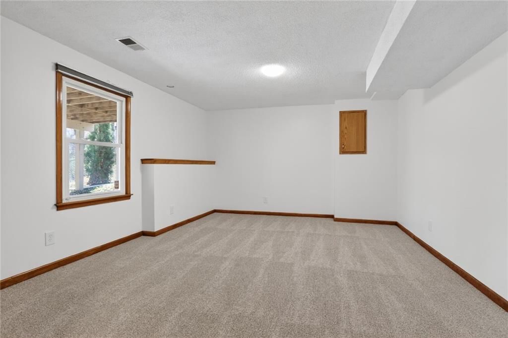 5917 Greenwood Drive — photo 13