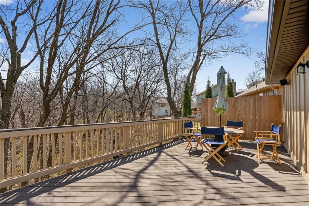 5917 Greenwood Drive — photo 15