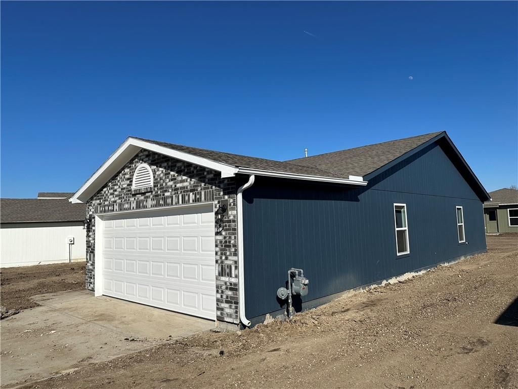 20815 Fairview Street — photo 2