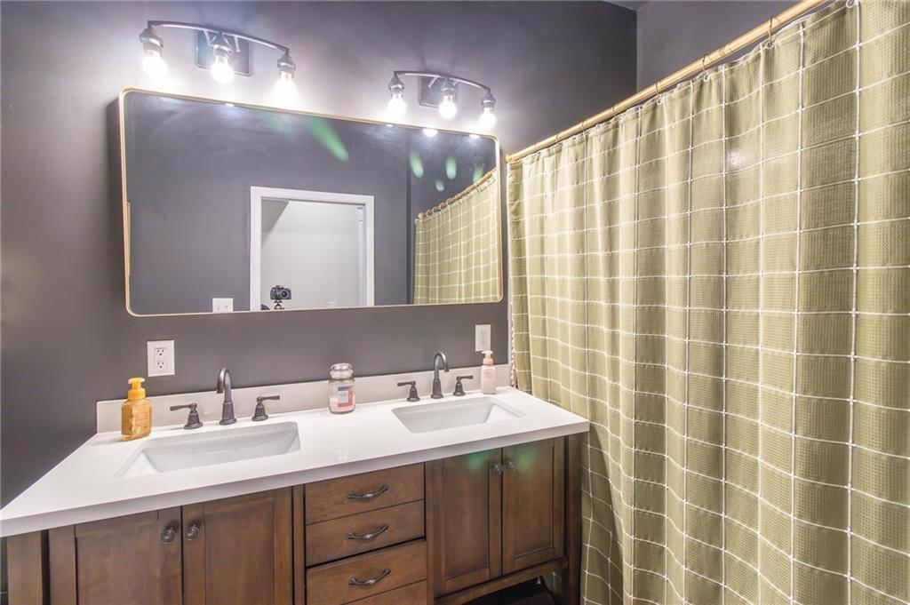 306 W 5th Street — photo 14