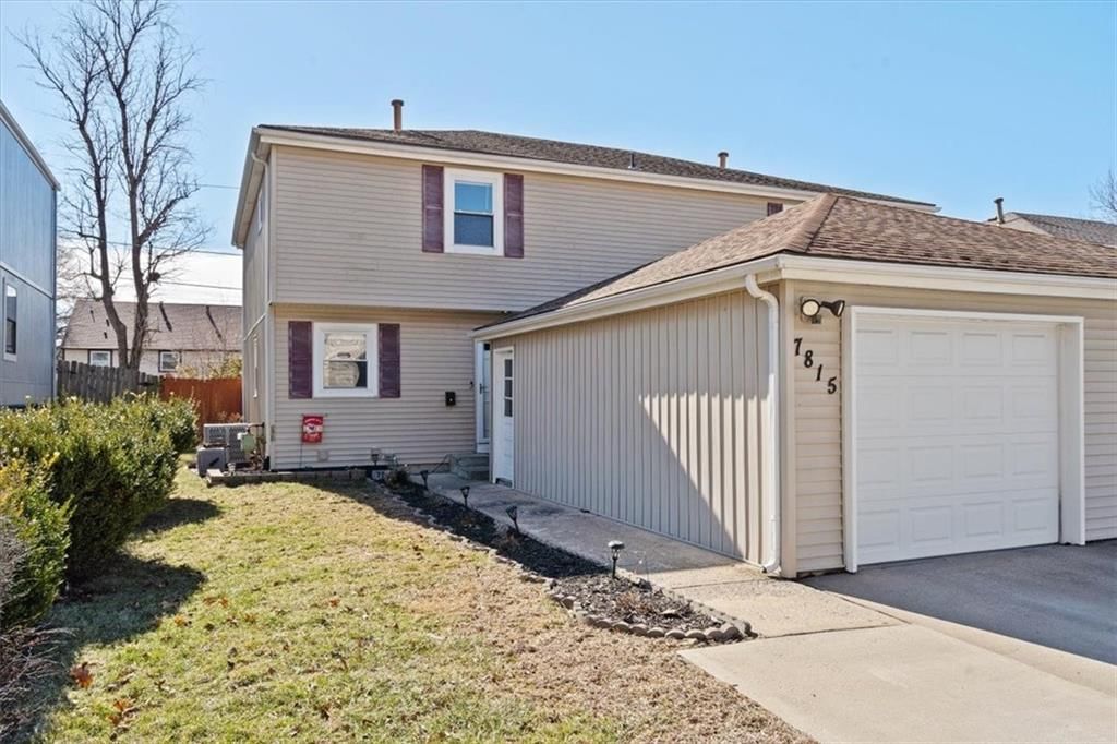 7815 W 61st Terrace, Overland Park, KS