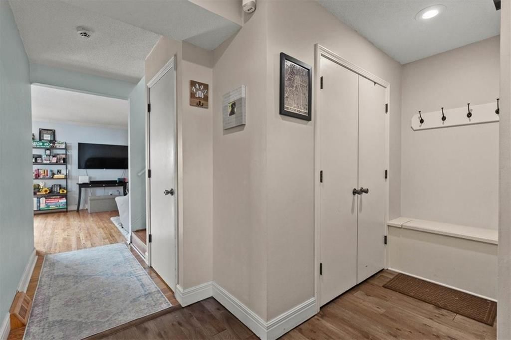 7815 W 61st Terrace — photo 3