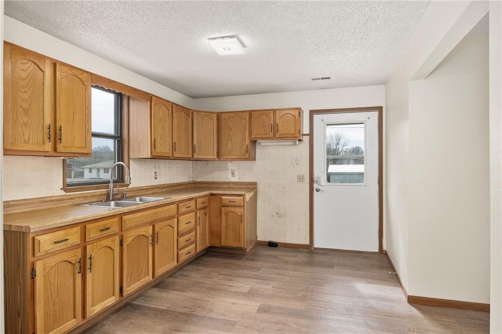 1508 W William Street — photo 6