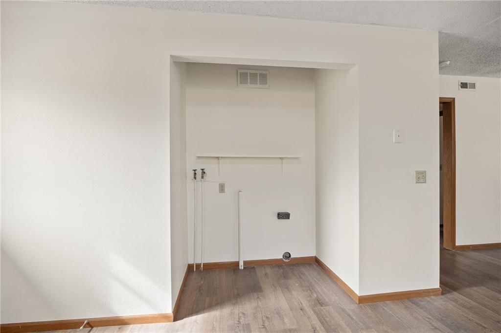 1508 W William Street — photo 7