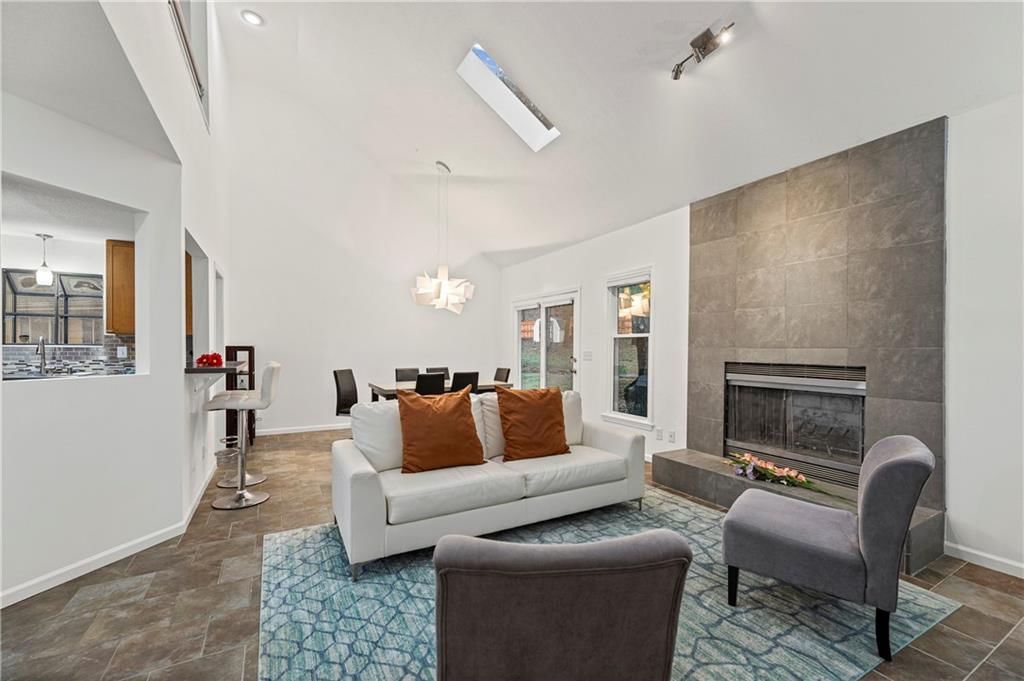 304 Lancelot Drive — photo 6