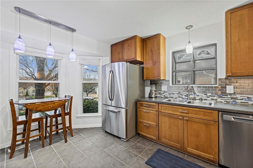 304 Lancelot Drive — photo 12