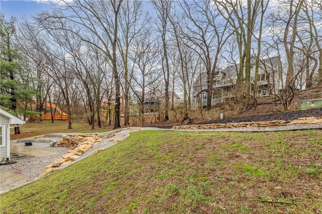 304 Lancelot Drive — photo 33
