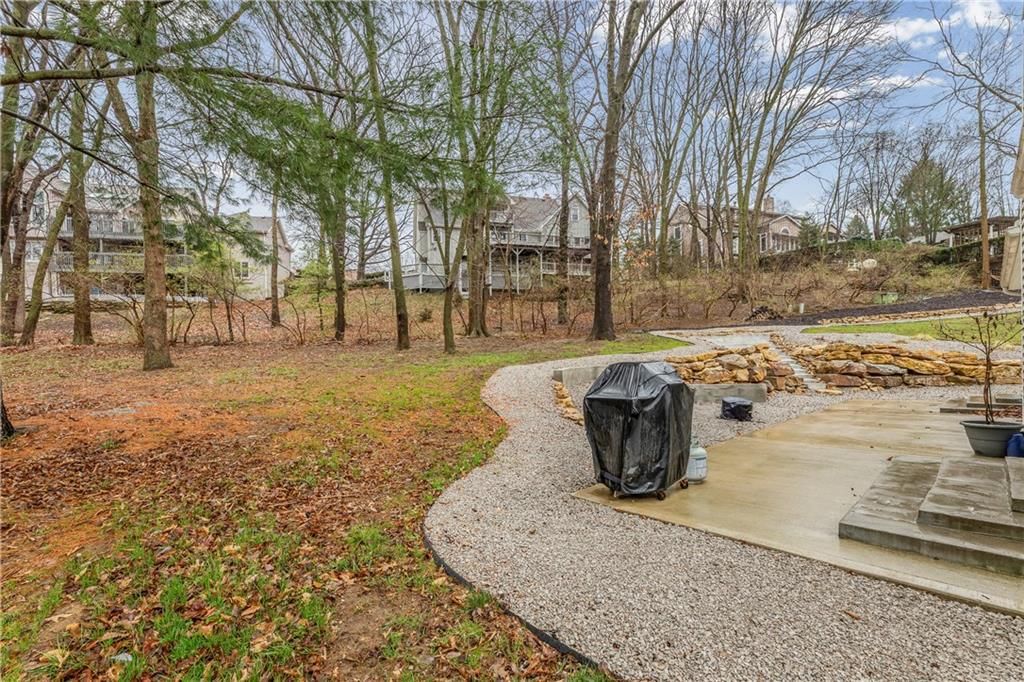 304 Lancelot Drive — photo 34