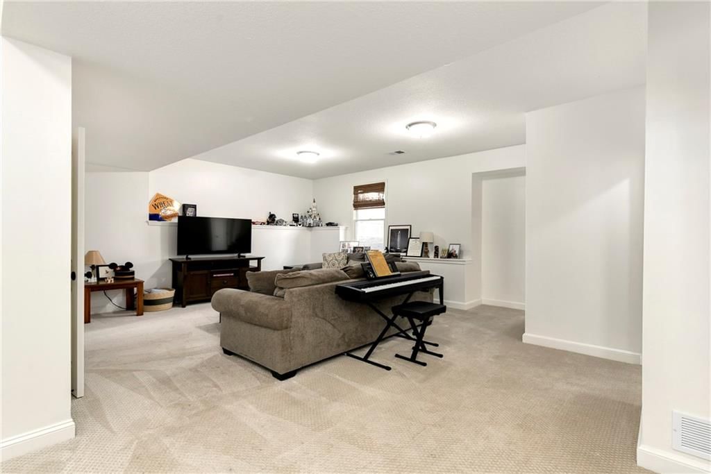 8300 NW 76th Terrace — photo 33