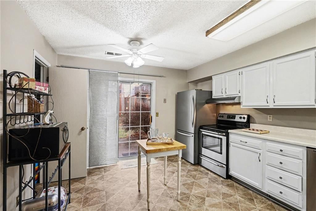 8334 Metcalf Avenue — photo 11