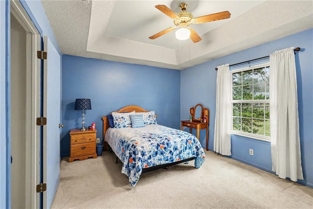 8334 Metcalf Avenue — photo 14