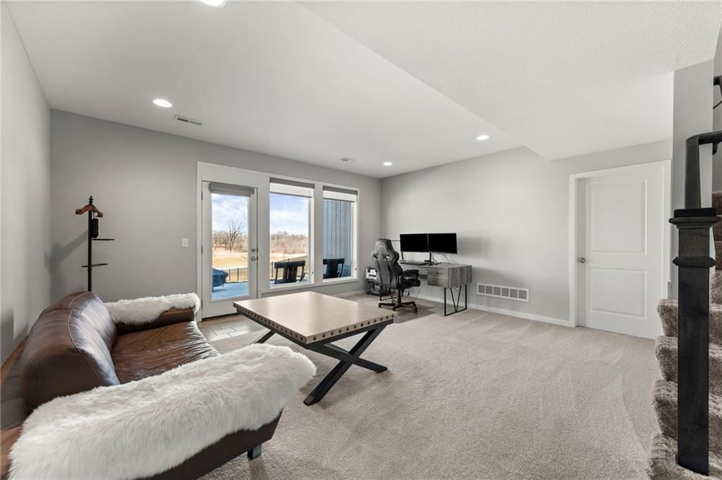 5013 N 145th Street — photo 35