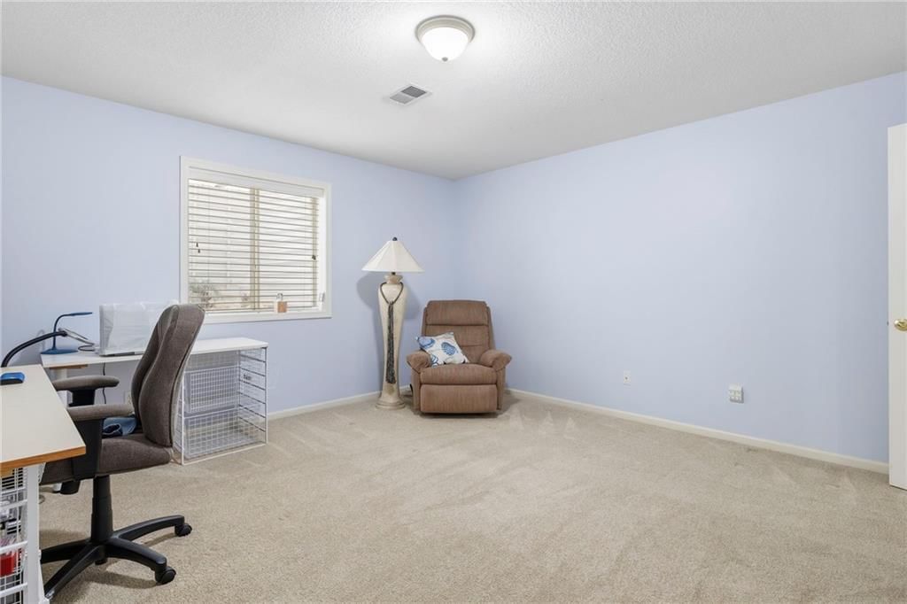 15707 Marty Lane — photo 35