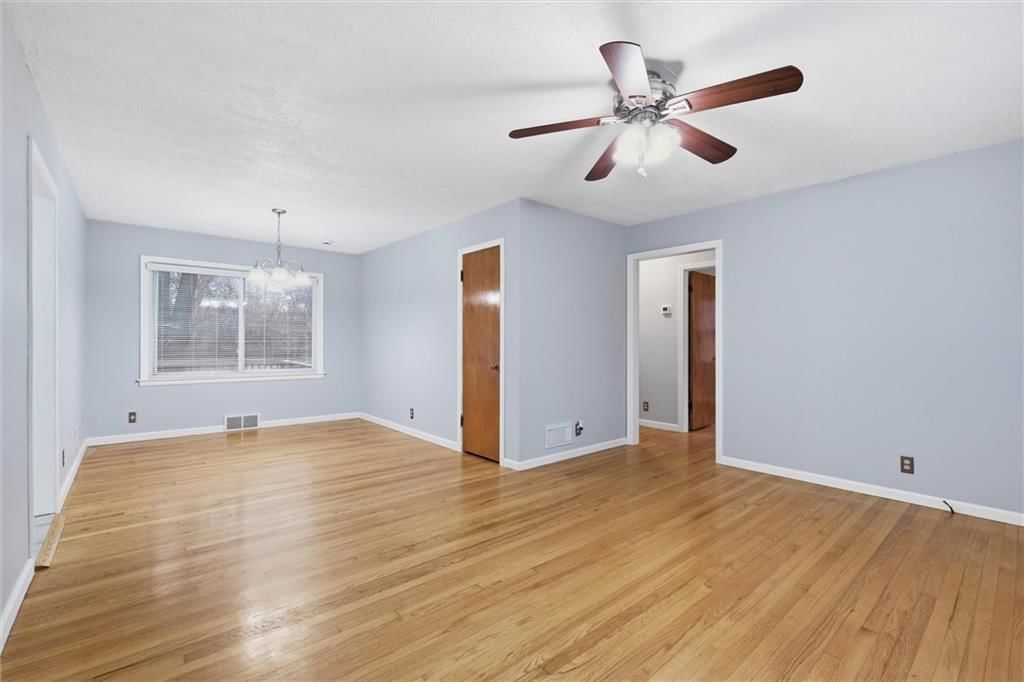 6717 W 79th Street — photo 5