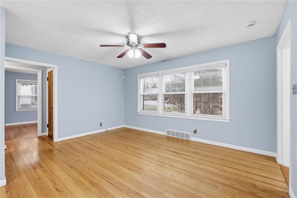 6717 W 79th Street — photo 6