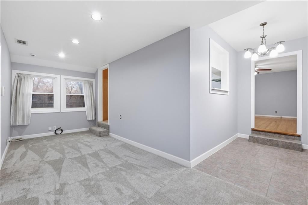 6717 W 79th Street — photo 14