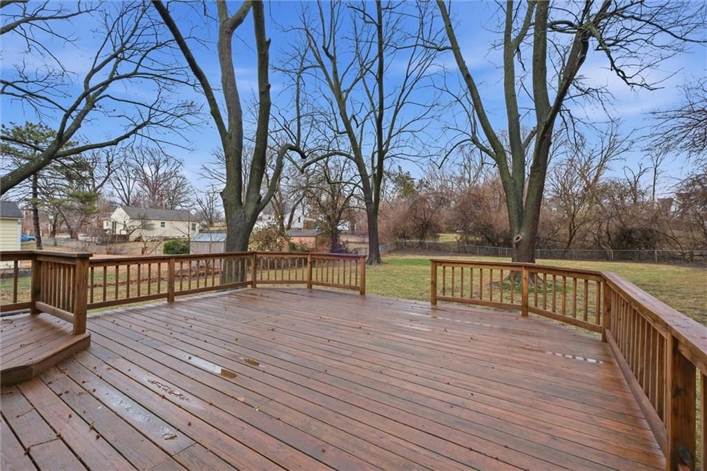 6717 W 79th Street — photo 18