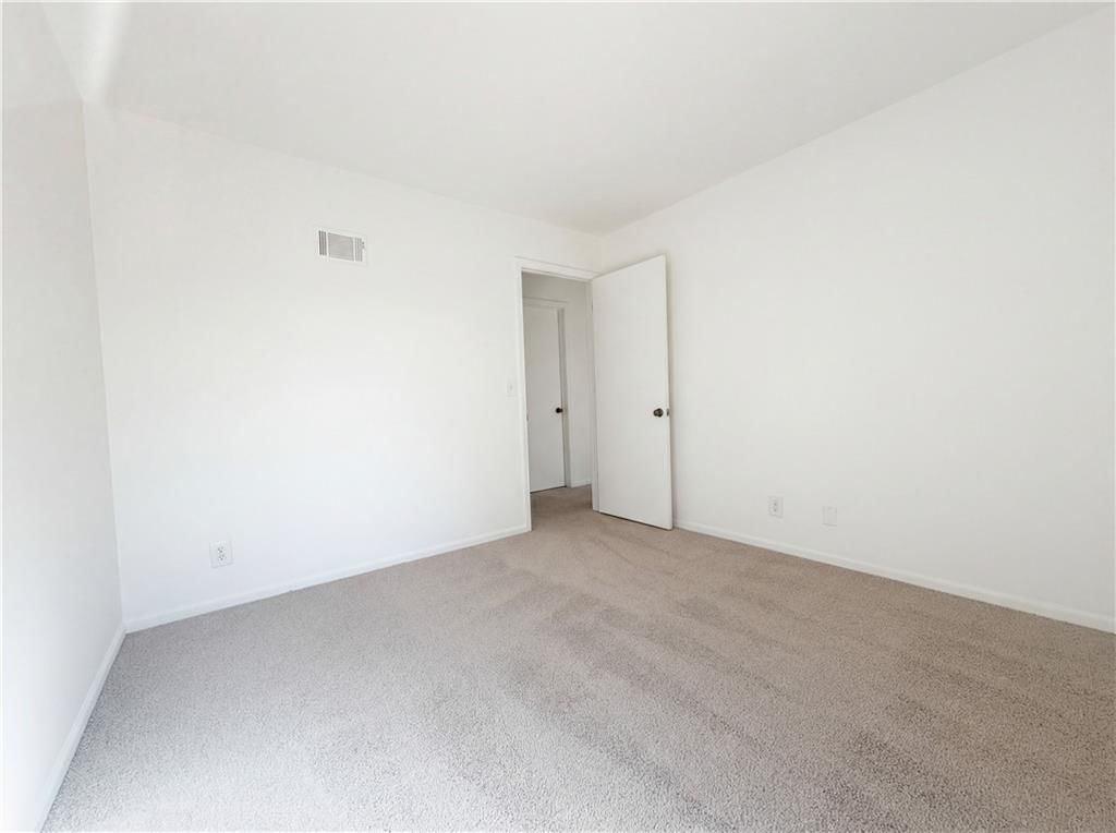 12514 W 101st Street — photo 4