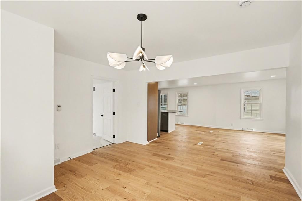 318 E Nichols Street — photo 6
