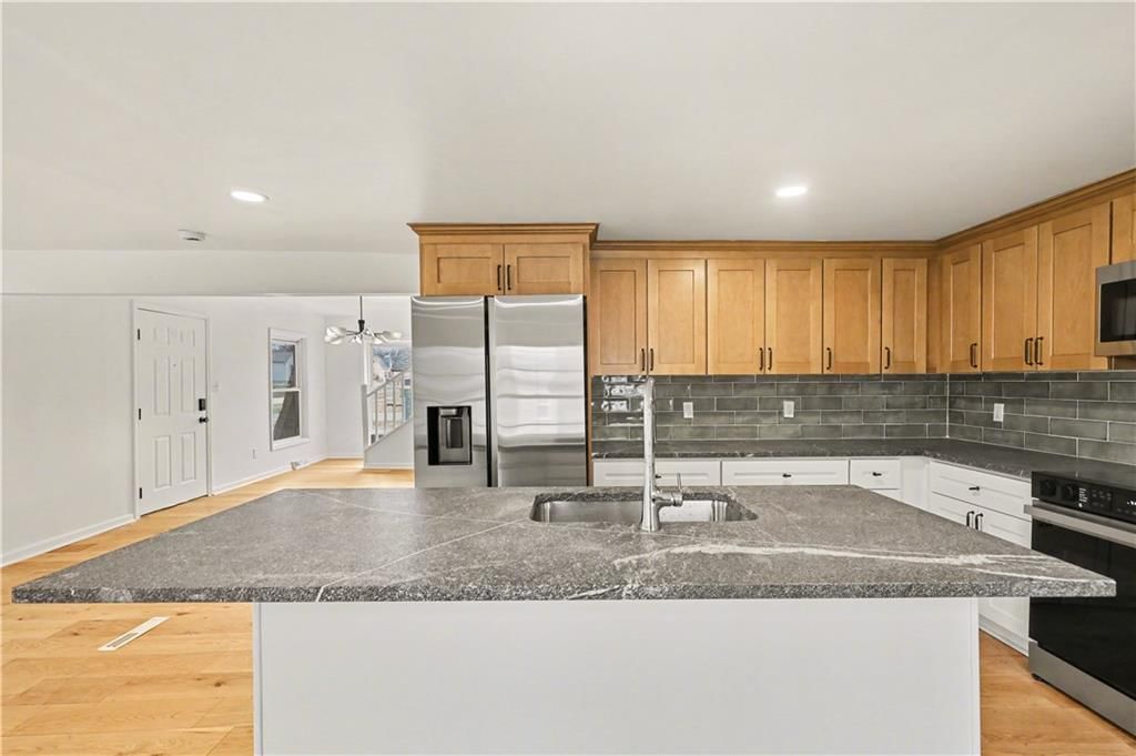 318 E Nichols Street — photo 8