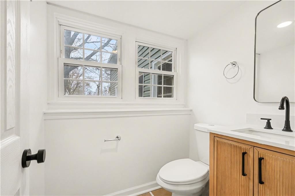 318 E Nichols Street — photo 14