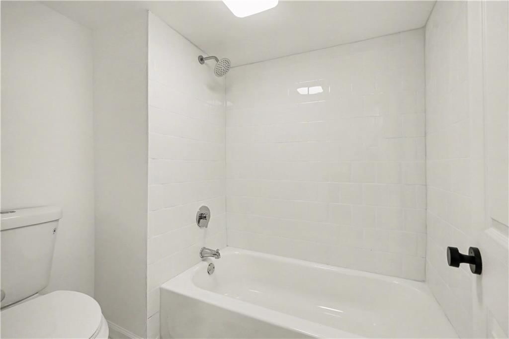 318 E Nichols Street — photo 15