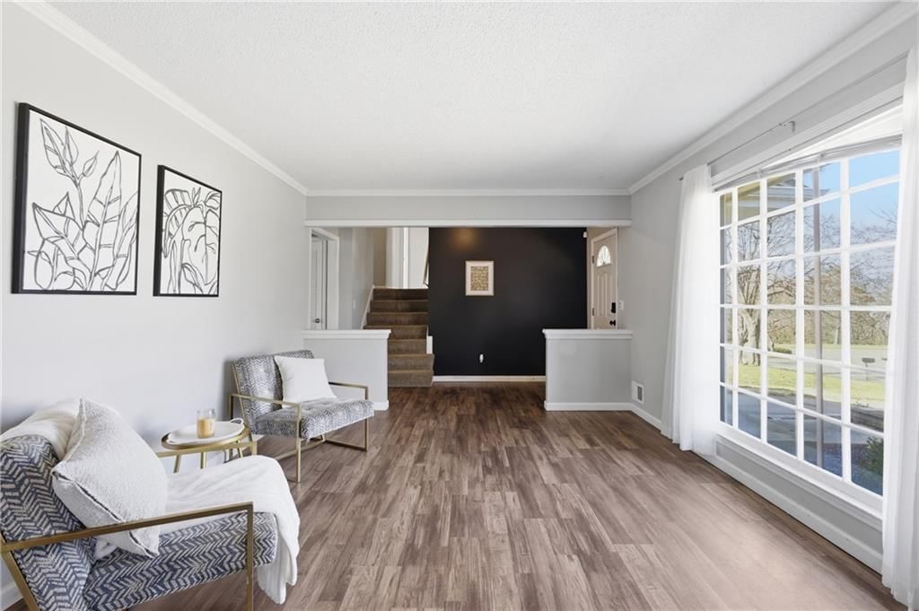 10401 Westgate Street — photo 3