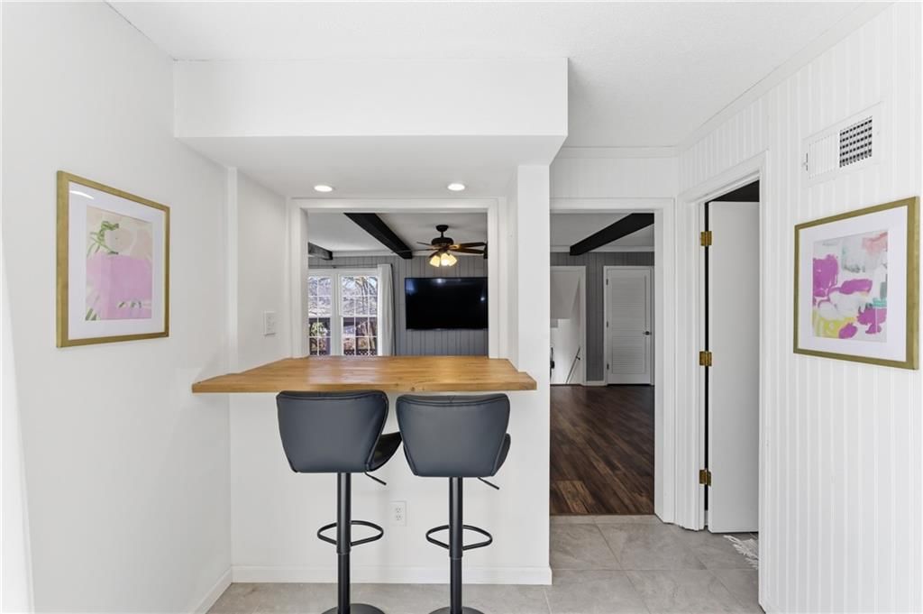 10401 Westgate Street — photo 8