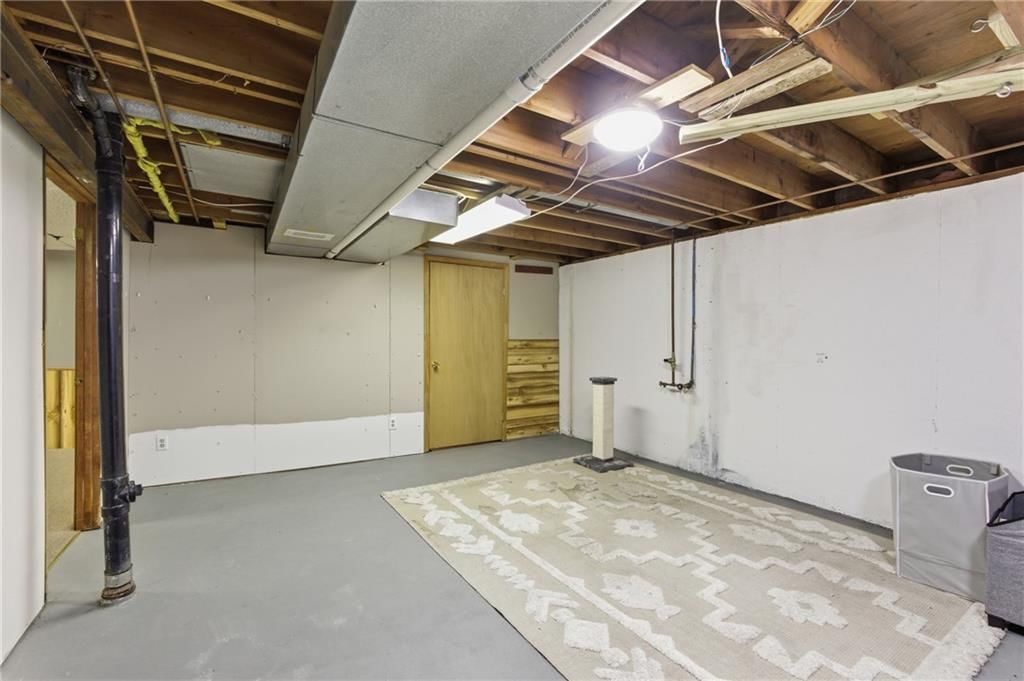 10401 Westgate Street — photo 25
