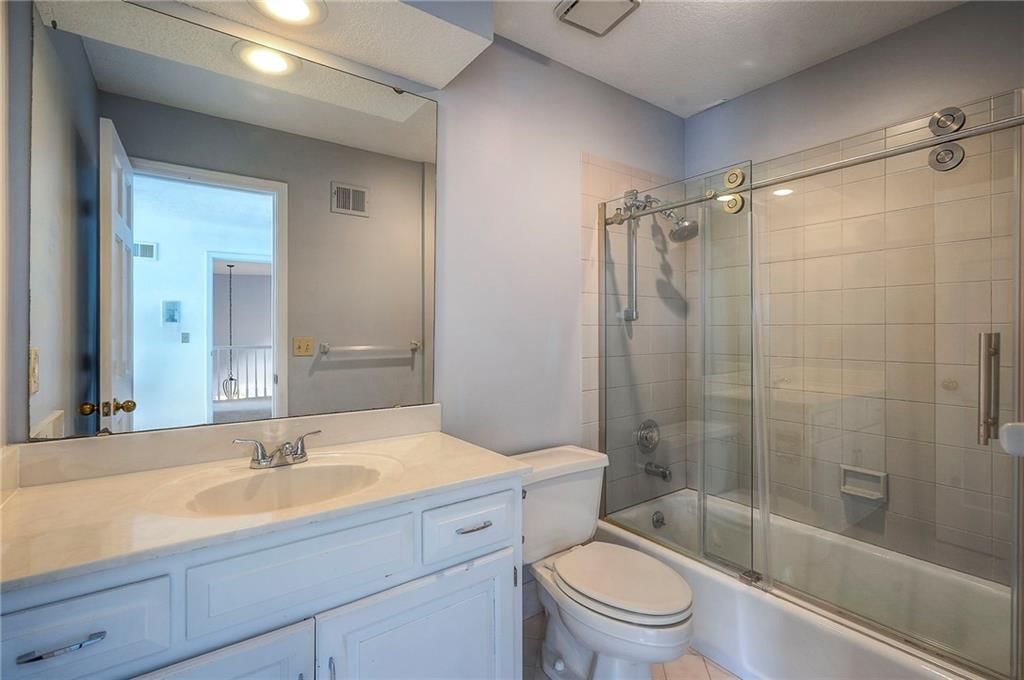 5708 W 129th Street — photo 33