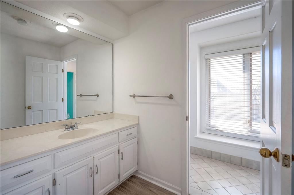5708 W 129th Street — photo 35