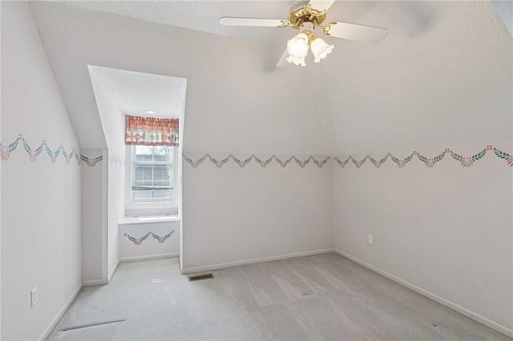 15424 Poplar Street — photo 27