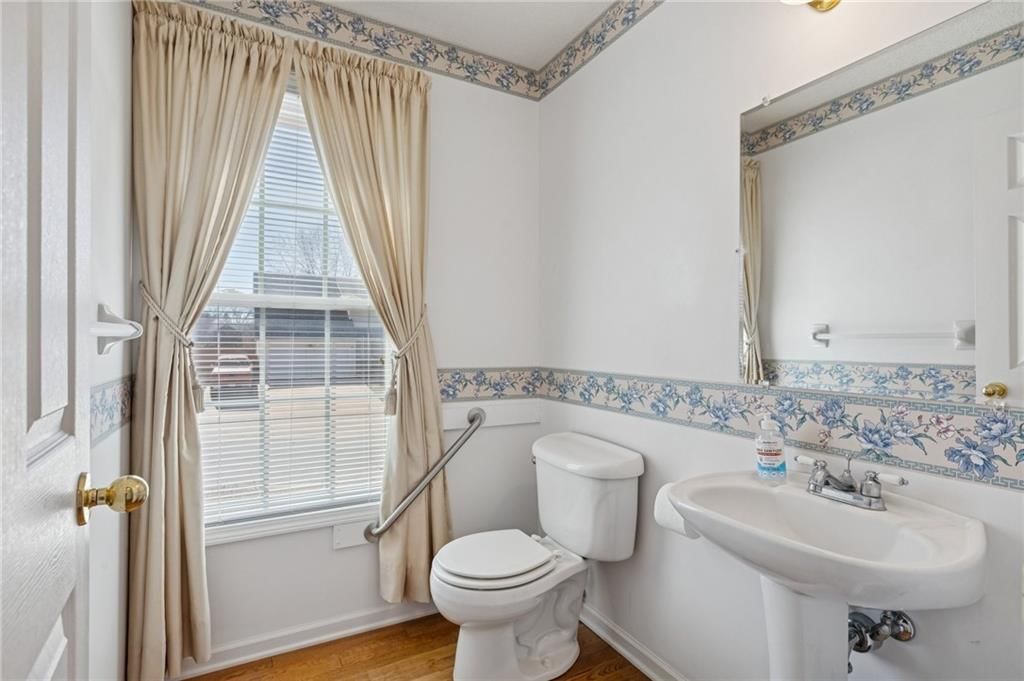 15424 Poplar Street — photo 32