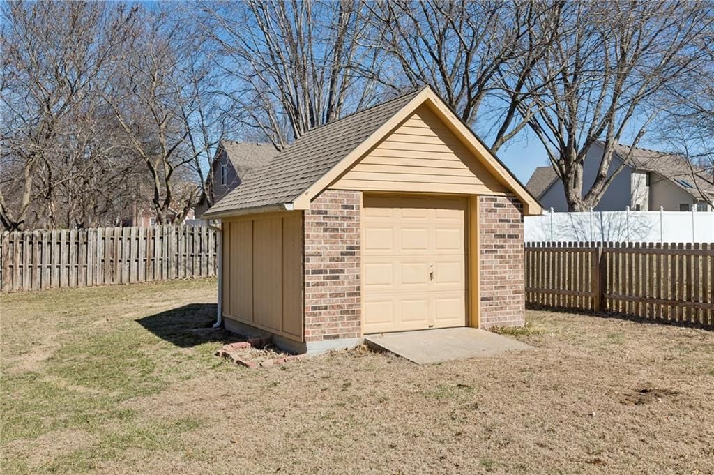 15424 Poplar Street — photo 47