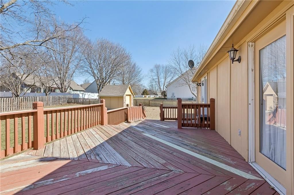 15424 Poplar Street — photo 49