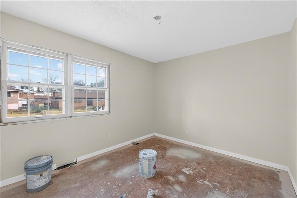 8019 Oakland Avenue — photo 7