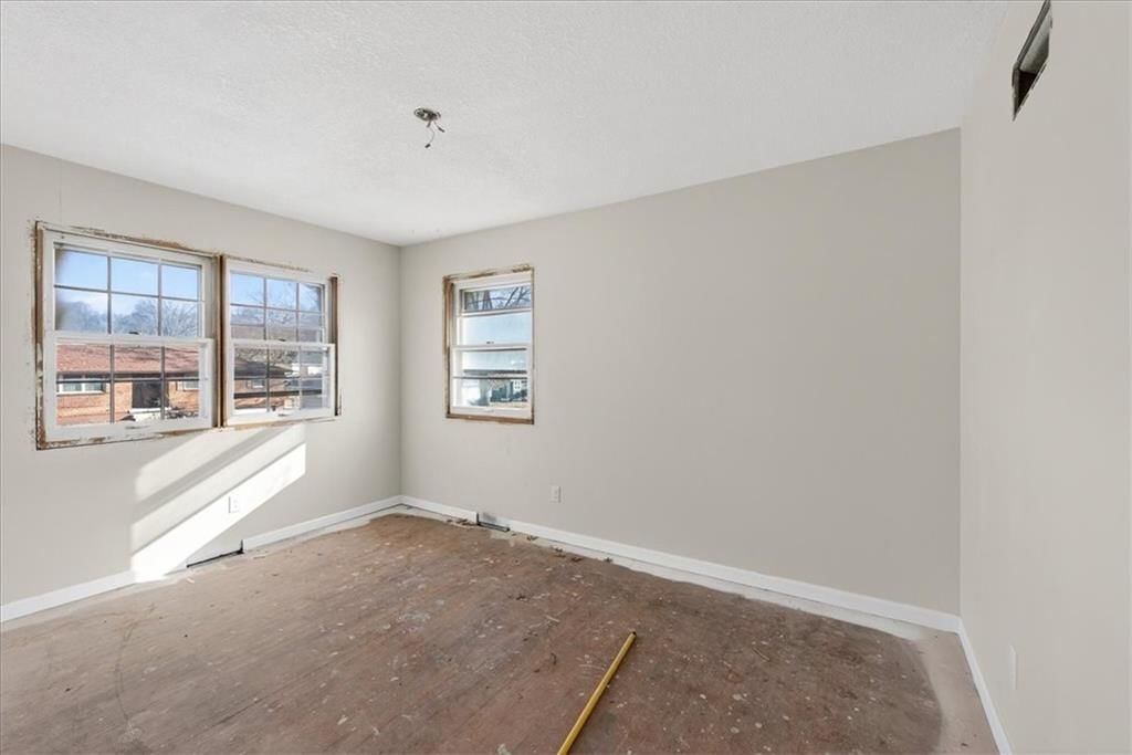 8019 Oakland Avenue — photo 11