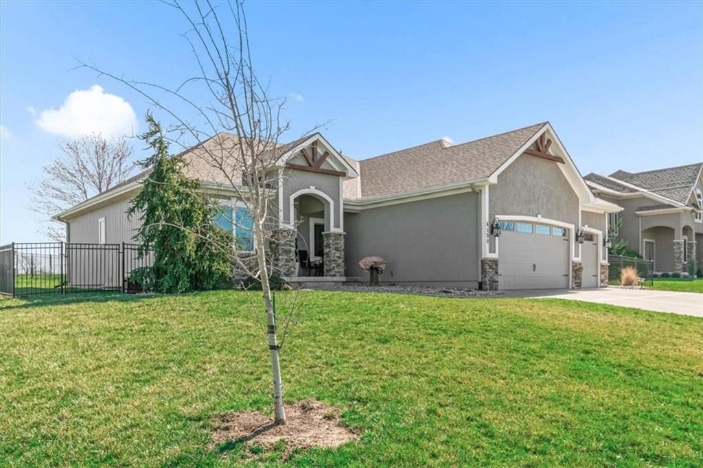 4100 SE Kyle Phillip Court — photo 3