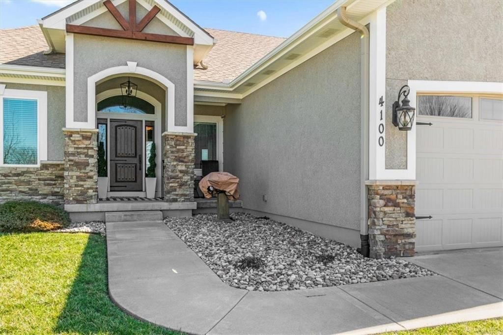 4100 SE Kyle Phillip Court — photo 4