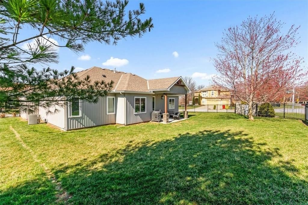 4100 SE Kyle Phillip Court — photo 35