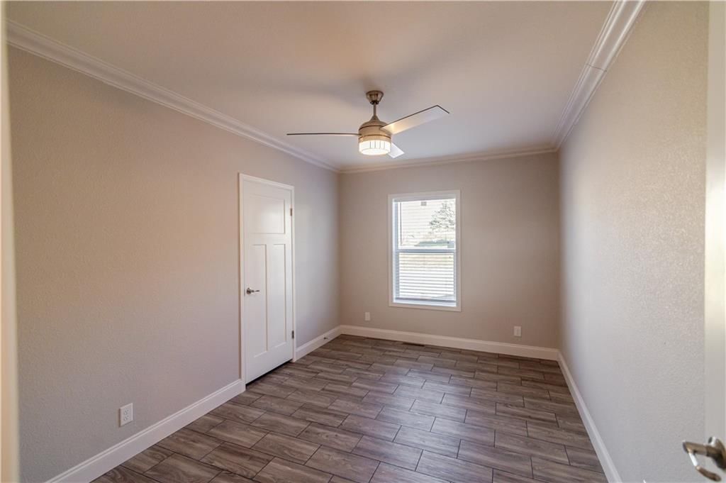 1121 N 6th Street — photo 27