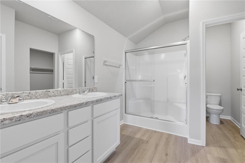 565 W Bluebird Street — photo 20