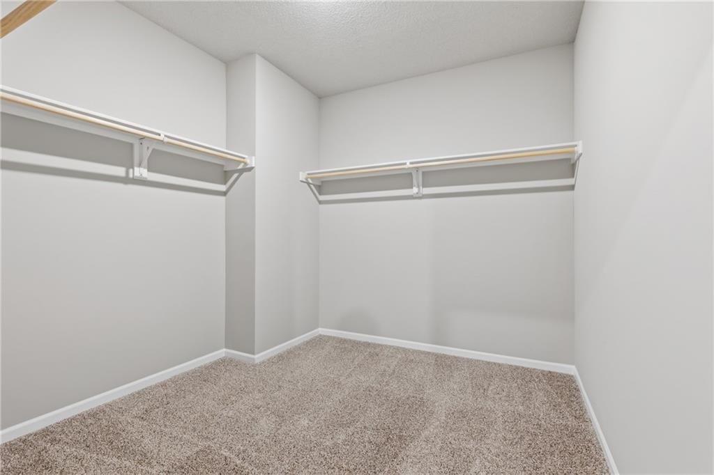 565 W Bluebird Street — photo 22
