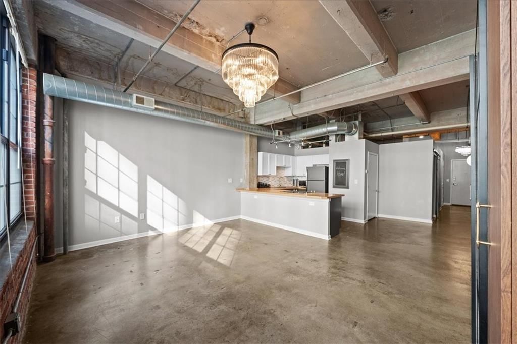 715 May Street — photo 2