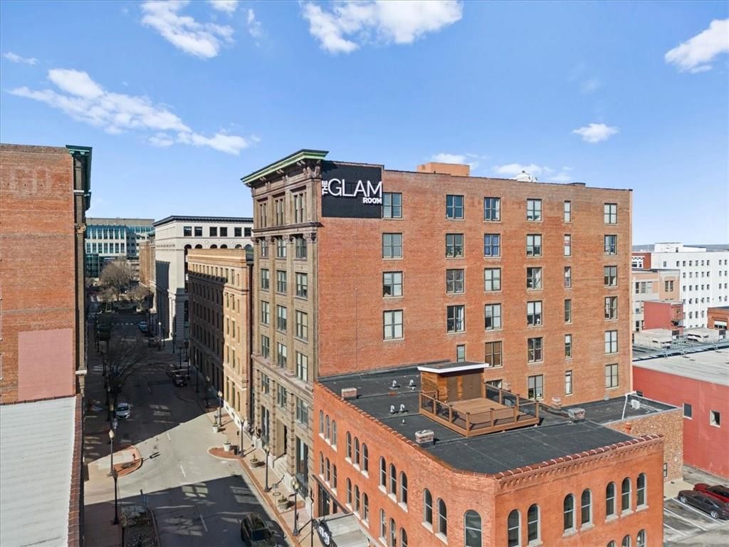 715 May Street — photo 28